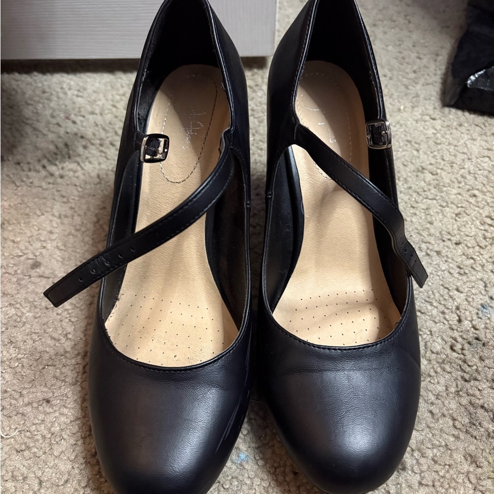 Elegant Black Women's Shoes